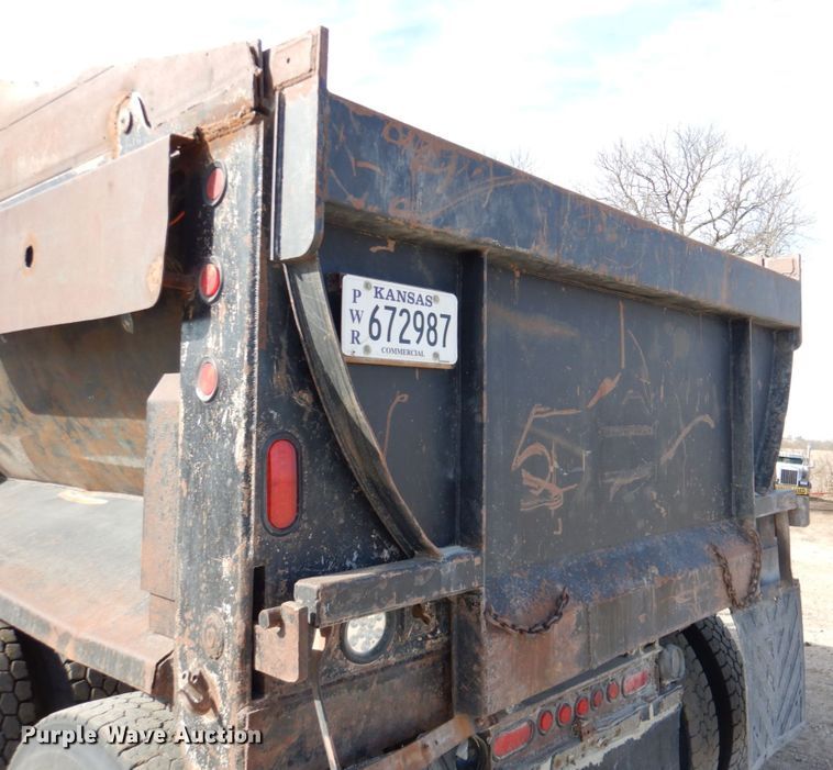 image for item DN2725 1995 Kenworth W900  dump truck