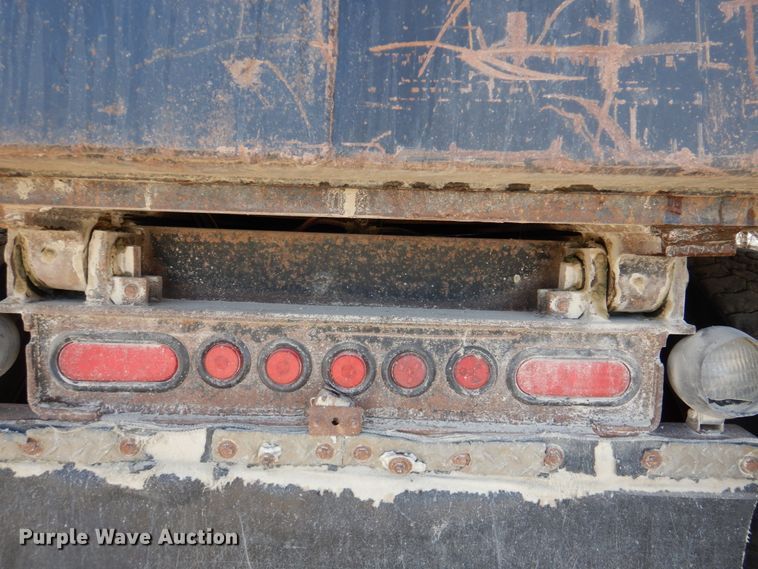 image for item DN2725 1995 Kenworth W900  dump truck