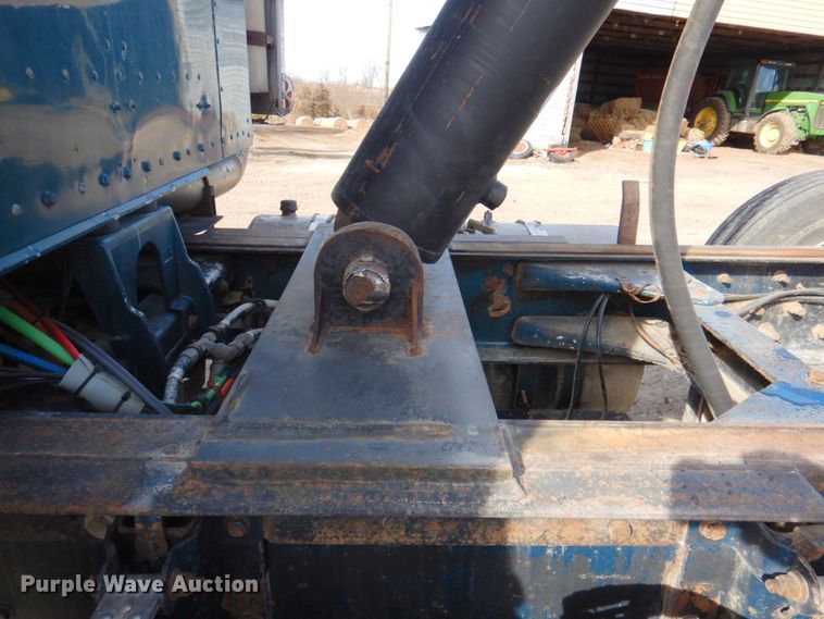 image for item DN2725 1995 Kenworth W900  dump truck