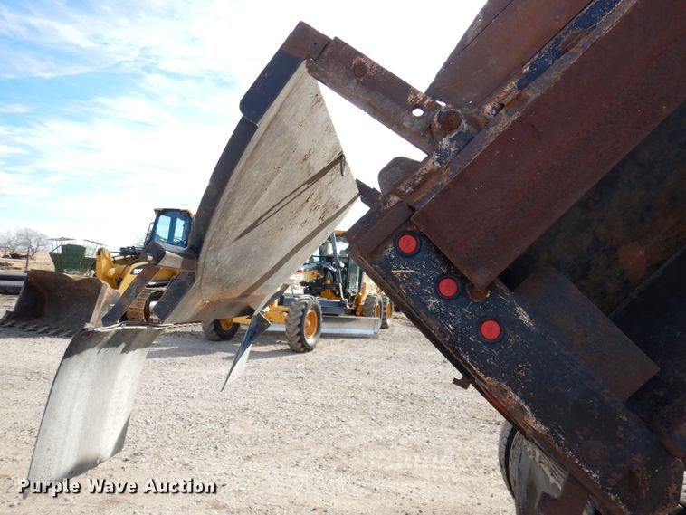 image for item DN2725 1995 Kenworth W900  dump truck