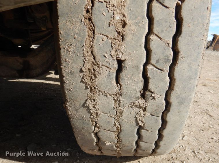 image for item DN2725 1995 Kenworth W900  dump truck