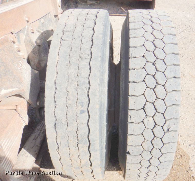 image for item DN2725 1995 Kenworth W900  dump truck