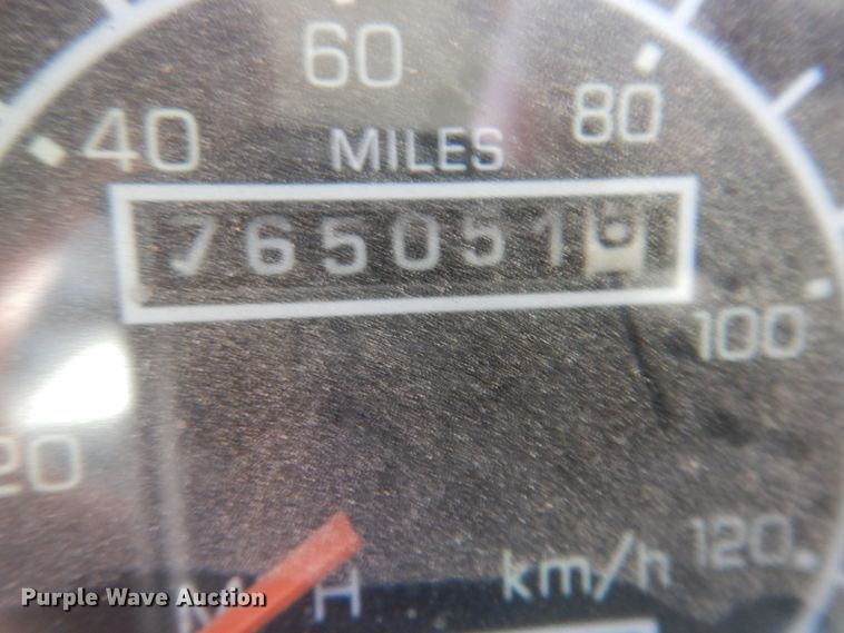 image for item DN2726 2003 Kenworth T800  semi truck