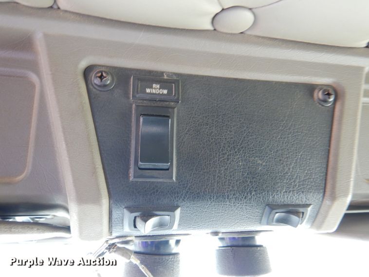 image for item DN2726 2003 Kenworth T800  semi truck