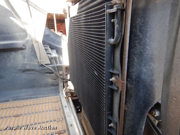 image for item DN2726 2003 Kenworth T800  semi truck