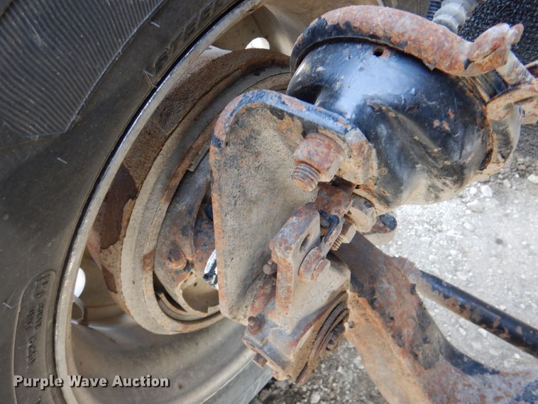 image for item DN2726 2003 Kenworth T800  semi truck