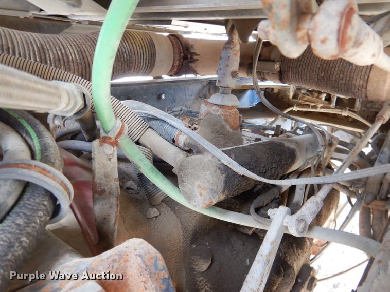 image for item DN2726 2003 Kenworth T800  semi truck