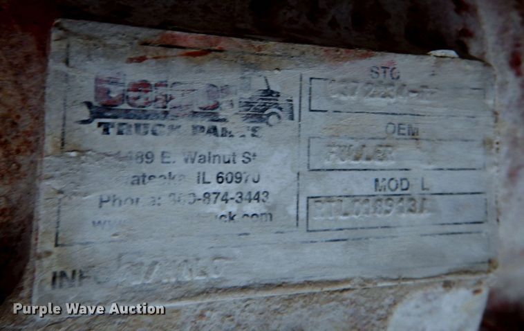 image for item DN2726 2003 Kenworth T800  semi truck