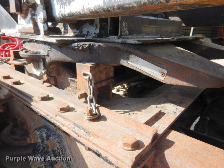 image for item DN2726 2003 Kenworth T800  semi truck