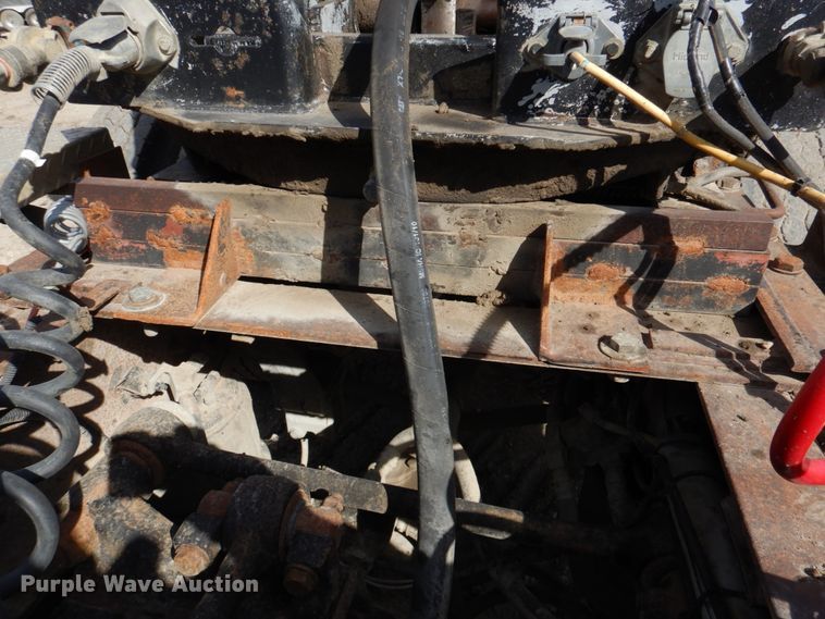 image for item DN2726 2003 Kenworth T800  semi truck