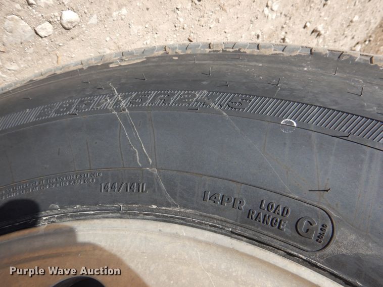 image for item DN2726 2003 Kenworth T800  semi truck