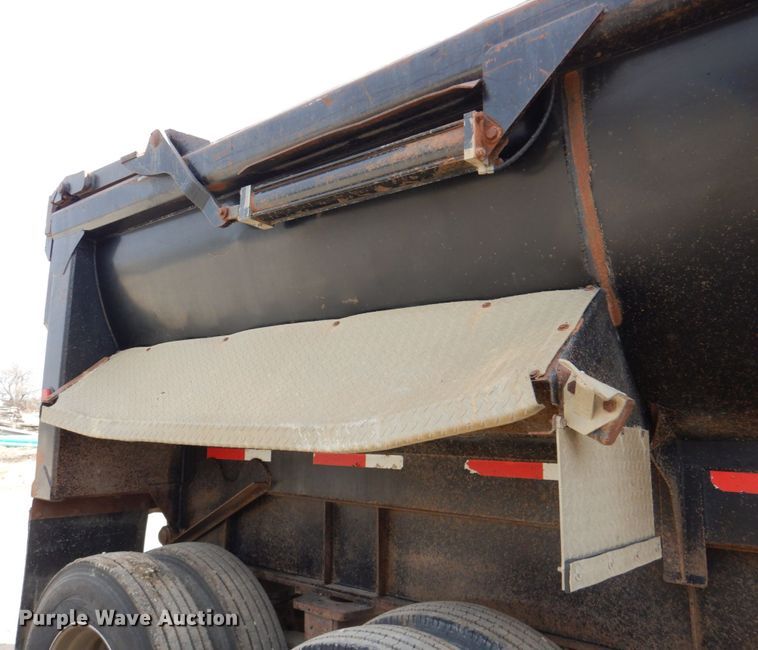image for item DN2727 2000 Travis 2000  end dump trailer