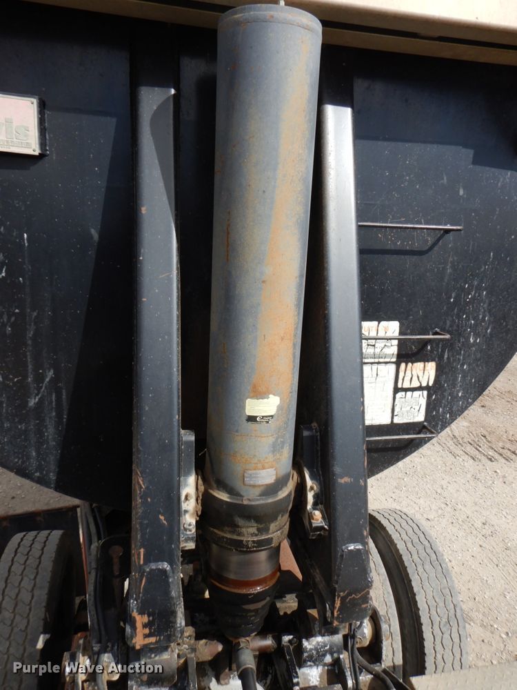 image for item DN2727 2000 Travis 2000  end dump trailer