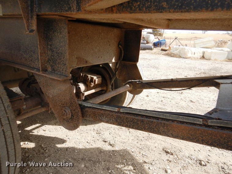 image for item DN2727 2000 Travis 2000  end dump trailer