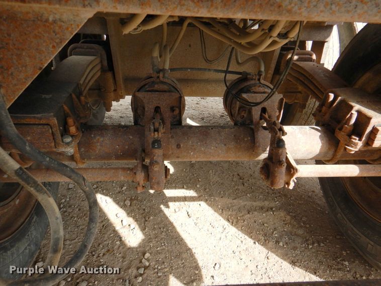 image for item DN2727 2000 Travis 2000  end dump trailer