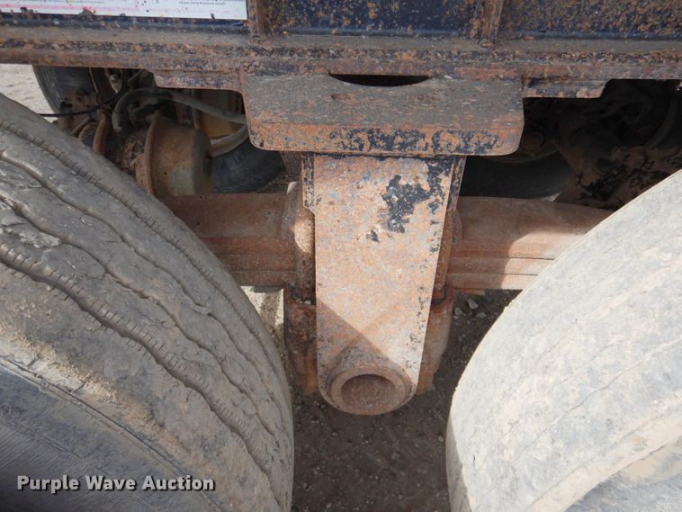 image for item DN2727 2000 Travis 2000  end dump trailer