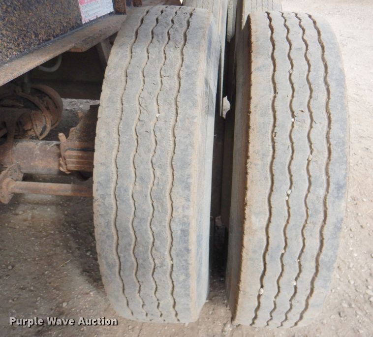 image for item DN2727 2000 Travis 2000  end dump trailer