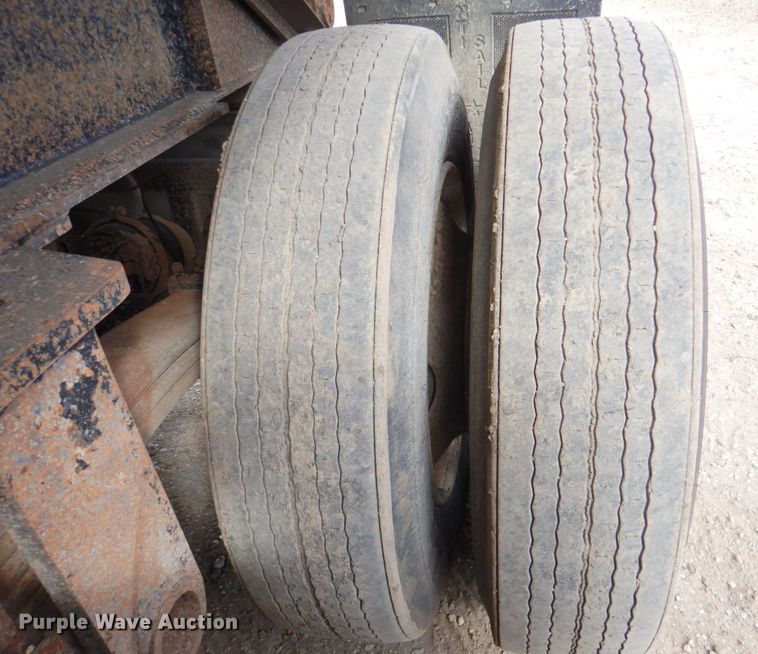 image for item DN2727 2000 Travis 2000  end dump trailer