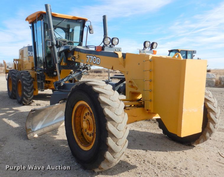 image for item DN2728 2009 John Deere 770D  motor grader