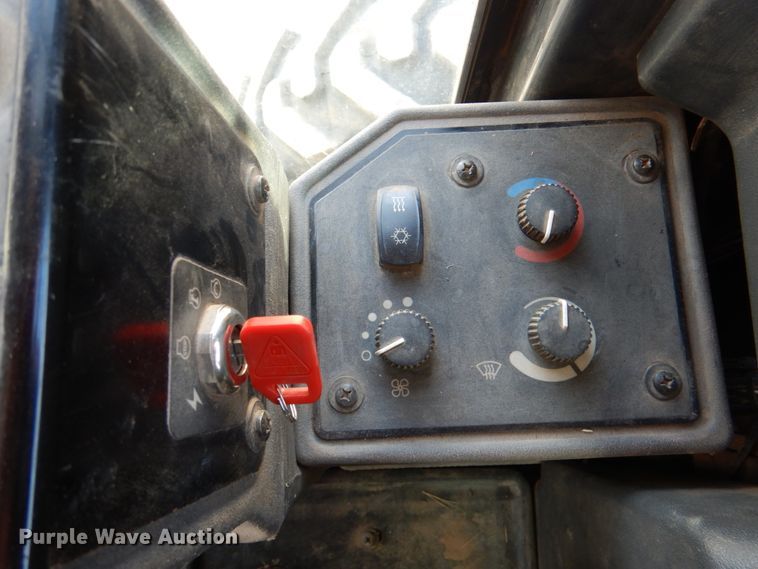 image for item DN2728 2009 John Deere 770D  motor grader