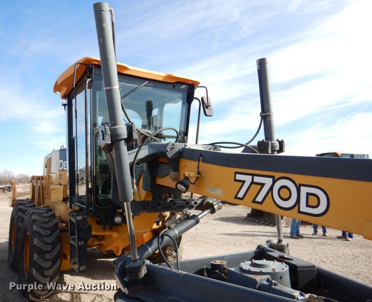 image for item DN2728 2009 John Deere 770D  motor grader