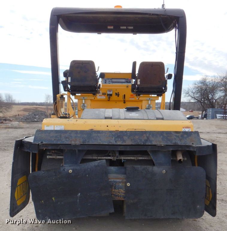 image for item DN2730 2012 Sakai GW750-2  pneumatic roller