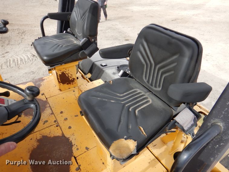 image for item DN2730 2012 Sakai GW750-2  pneumatic roller