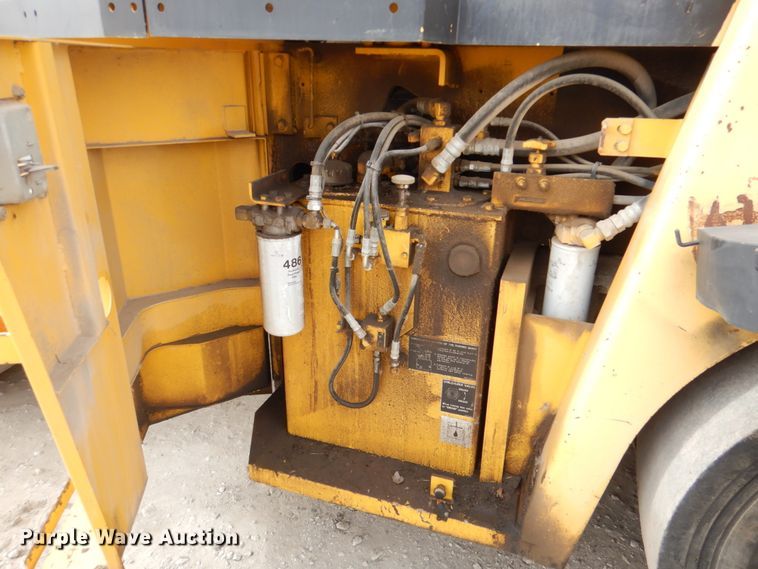 image for item DN2730 2012 Sakai GW750-2  pneumatic roller