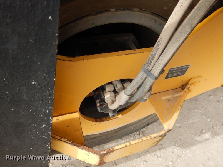 image for item DN2730 2012 Sakai GW750-2  pneumatic roller