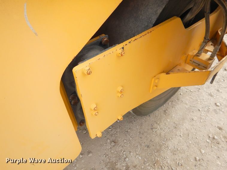 image for item DN2730 2012 Sakai GW750-2  pneumatic roller