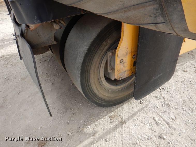 image for item DN2730 2012 Sakai GW750-2  pneumatic roller