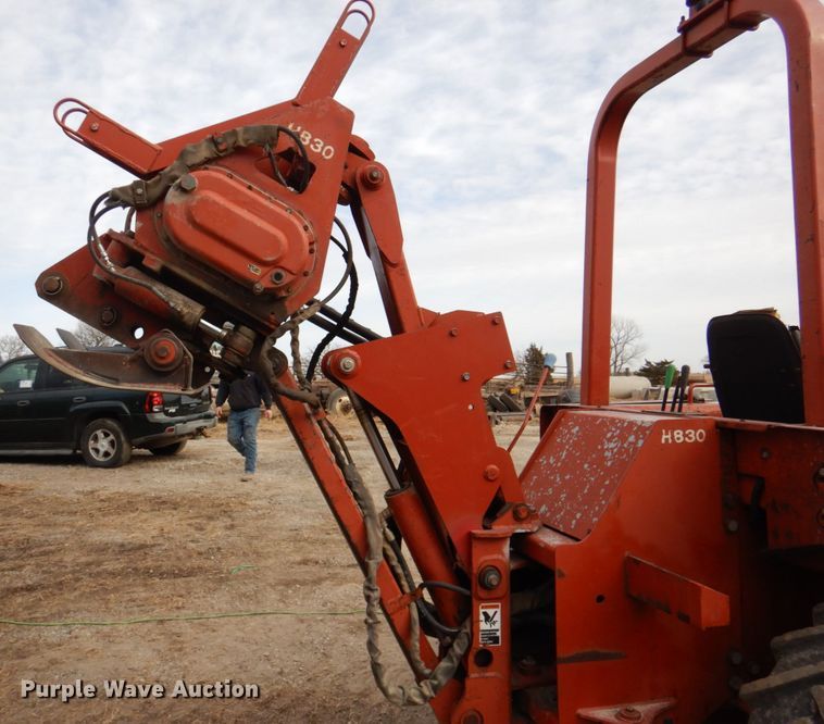 image for item DN2732 1997 Ditch Witch 8020  cable plow