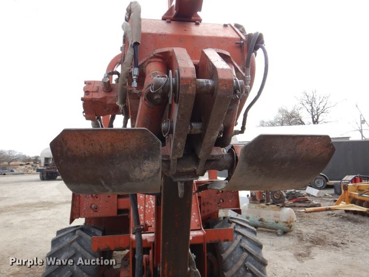 image for item DN2732 1997 Ditch Witch 8020  cable plow