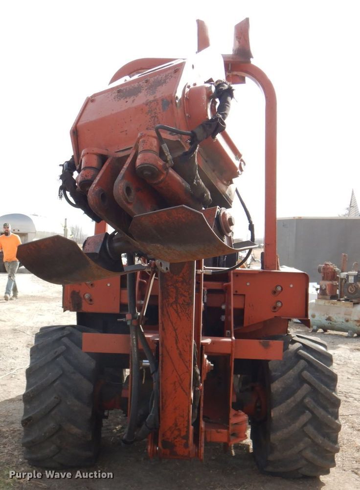 image for item DN2733 1997 Ditch Witch 8020  cable plow
