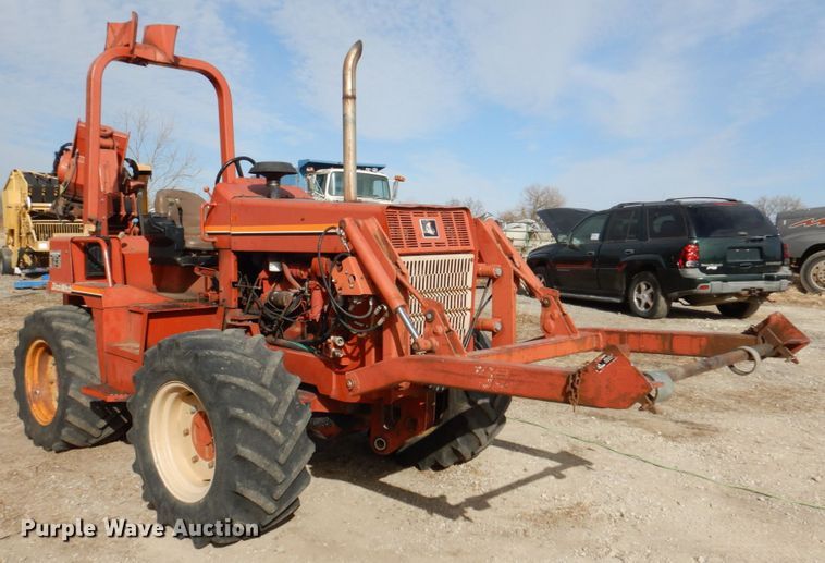 image for item DN2733 1997 Ditch Witch 8020  cable plow