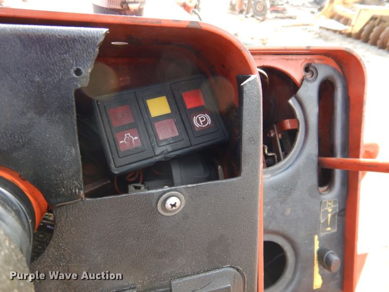 image for item DN2733 1997 Ditch Witch 8020  cable plow