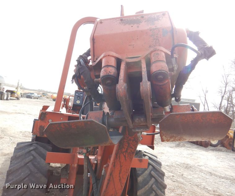 image for item DN2733 1997 Ditch Witch 8020  cable plow