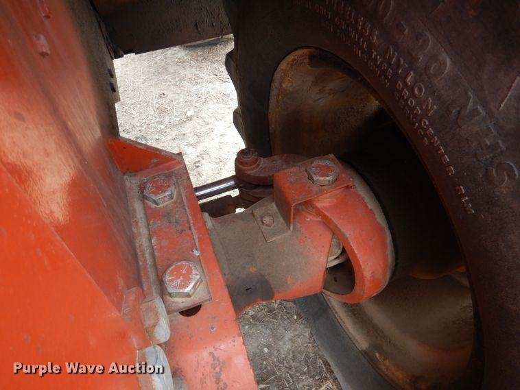 image for item DN2733 1997 Ditch Witch 8020  cable plow