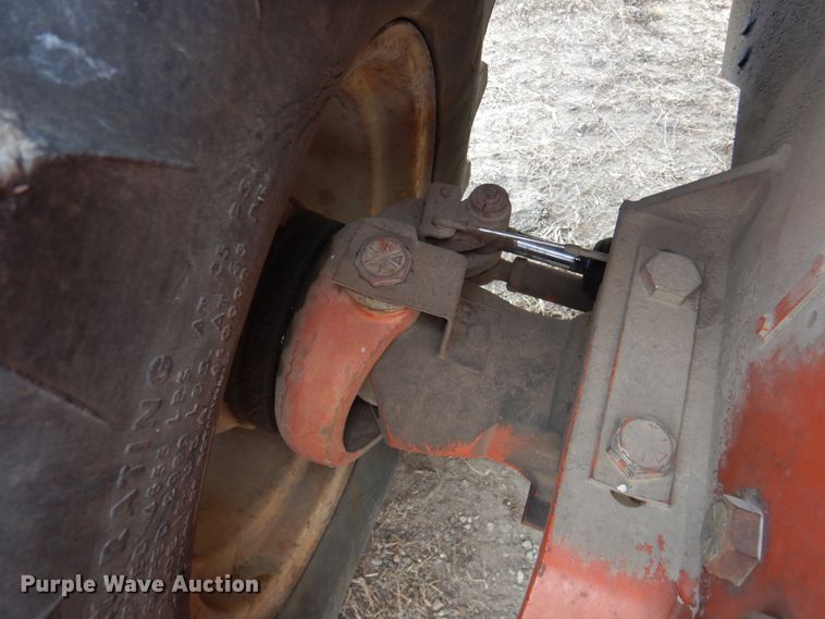 image for item DN2733 1997 Ditch Witch 8020  cable plow