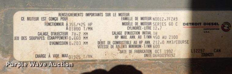 image for item DN2735 1993 Freightliner FLD120  truck cab and chassis