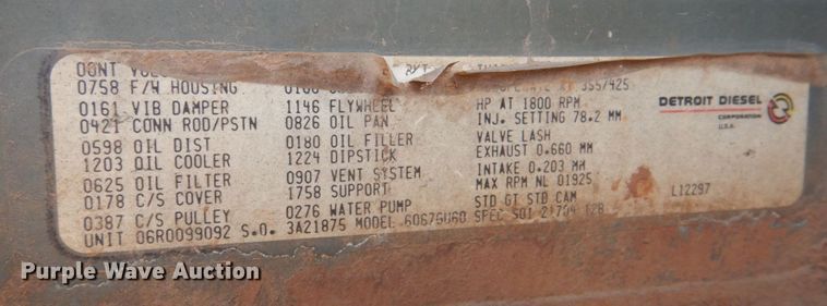 image for item DN2735 1993 Freightliner FLD120  truck cab and chassis