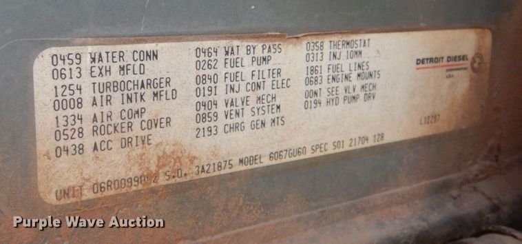 image for item DN2735 1993 Freightliner FLD120  truck cab and chassis