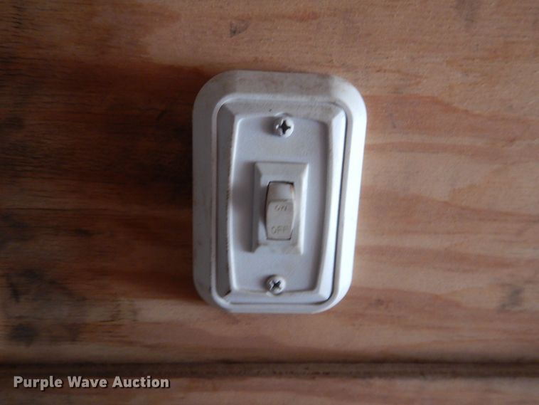 image for item DN2736 2016 Lark VT8.5X28TA  enclosed cargo trailer