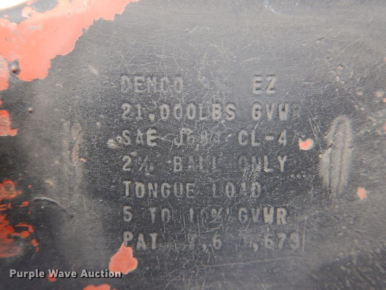 image for item DN2736 2016 Lark VT8.5X28TA  enclosed cargo trailer