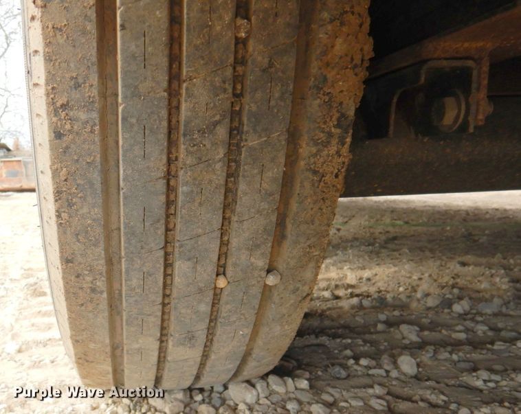 image for item DN2736 2016 Lark VT8.5X28TA  enclosed cargo trailer