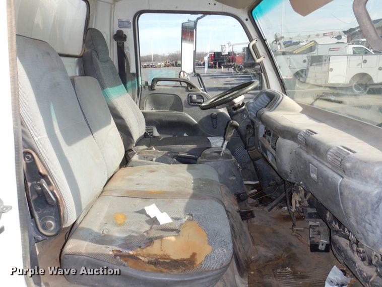 image for item DN7254 1995 Isuzu NPR  tank truck