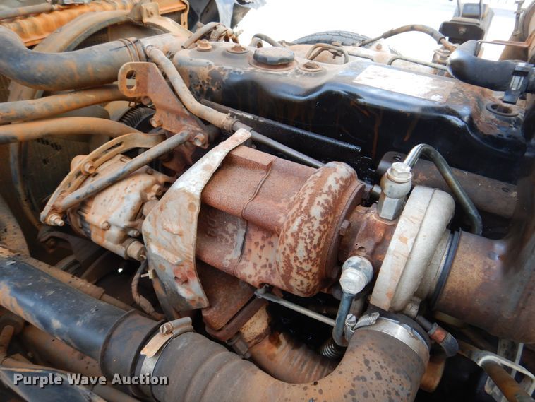 image for item DN7254 1995 Isuzu NPR  tank truck