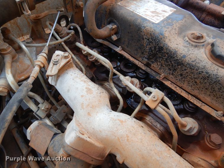 image for item DN7254 1995 Isuzu NPR  tank truck