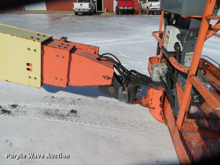 image for item DN7887 2008 JLG 800S  boom lift