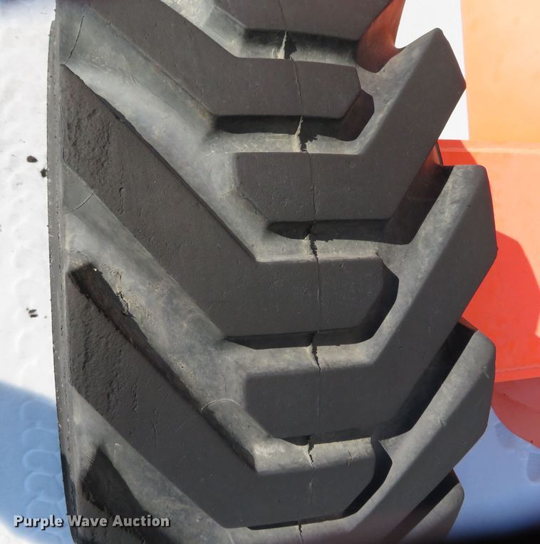 image for item DN7887 2008 JLG 800S  boom lift